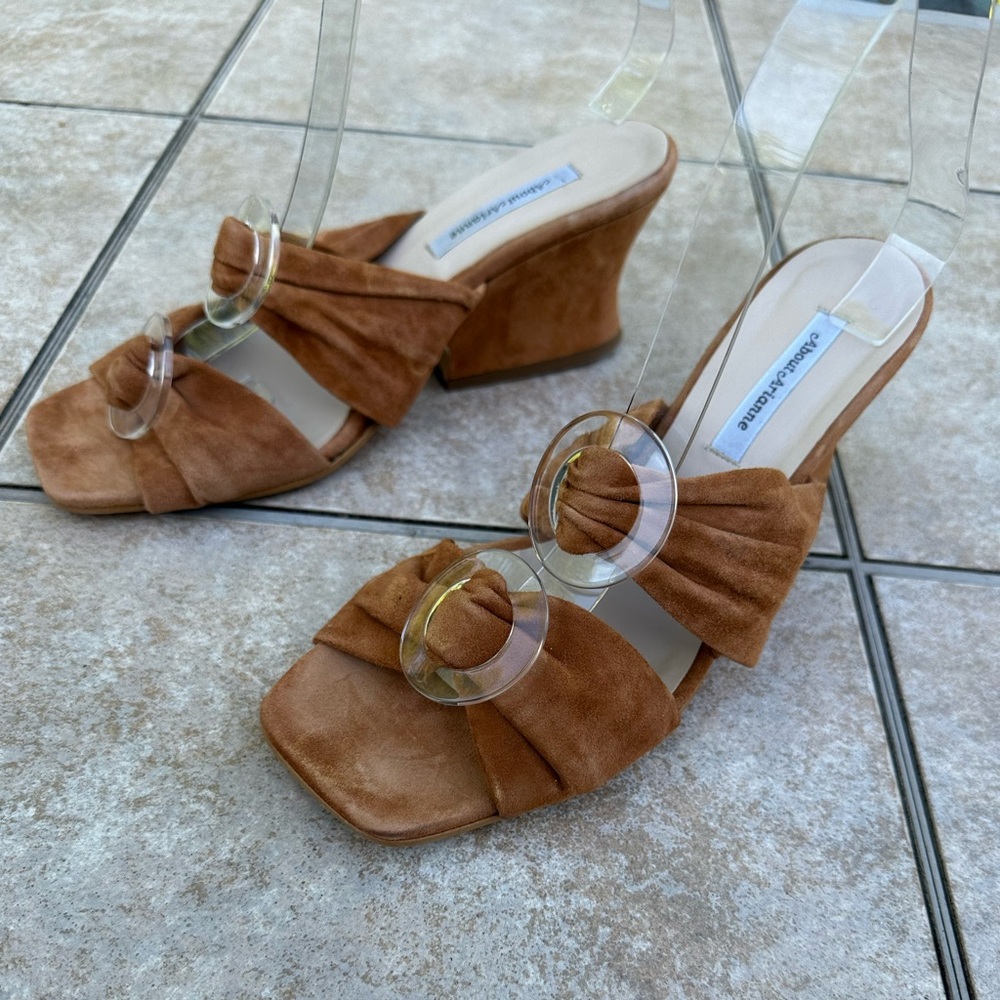 About Arianne Sandals